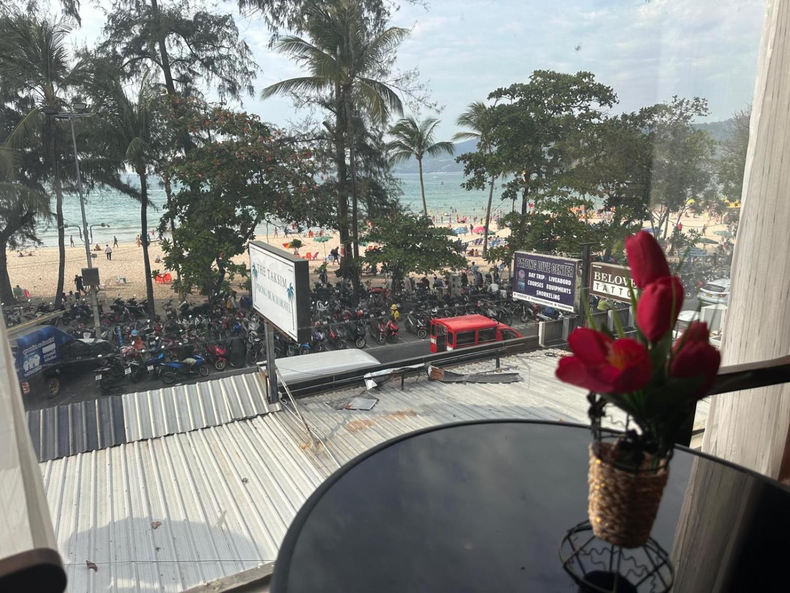 The Taksim Patong Beach Hotel المظهر الخارجي الصورة