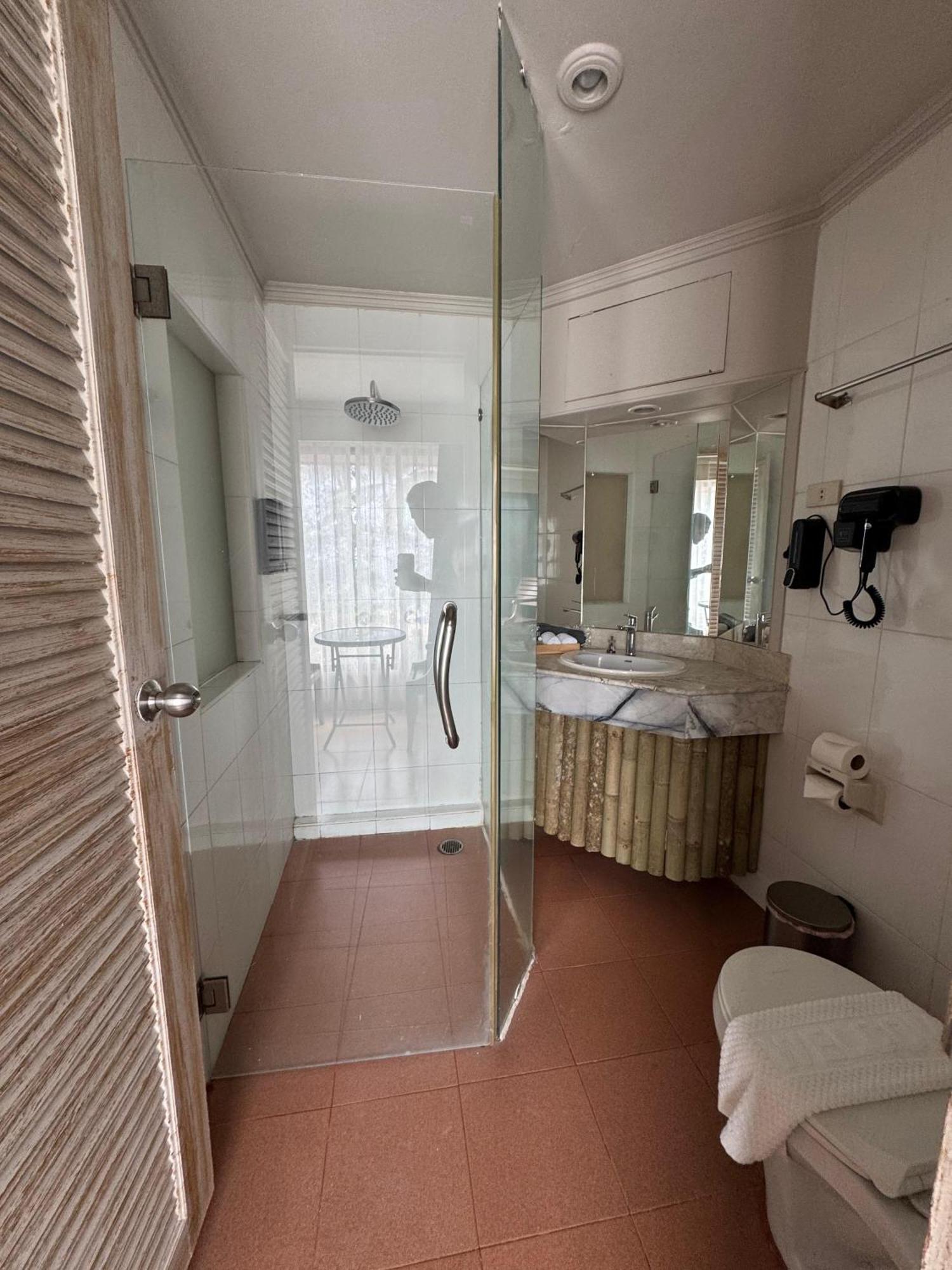 The Taksim Patong Beach Hotel المظهر الخارجي الصورة