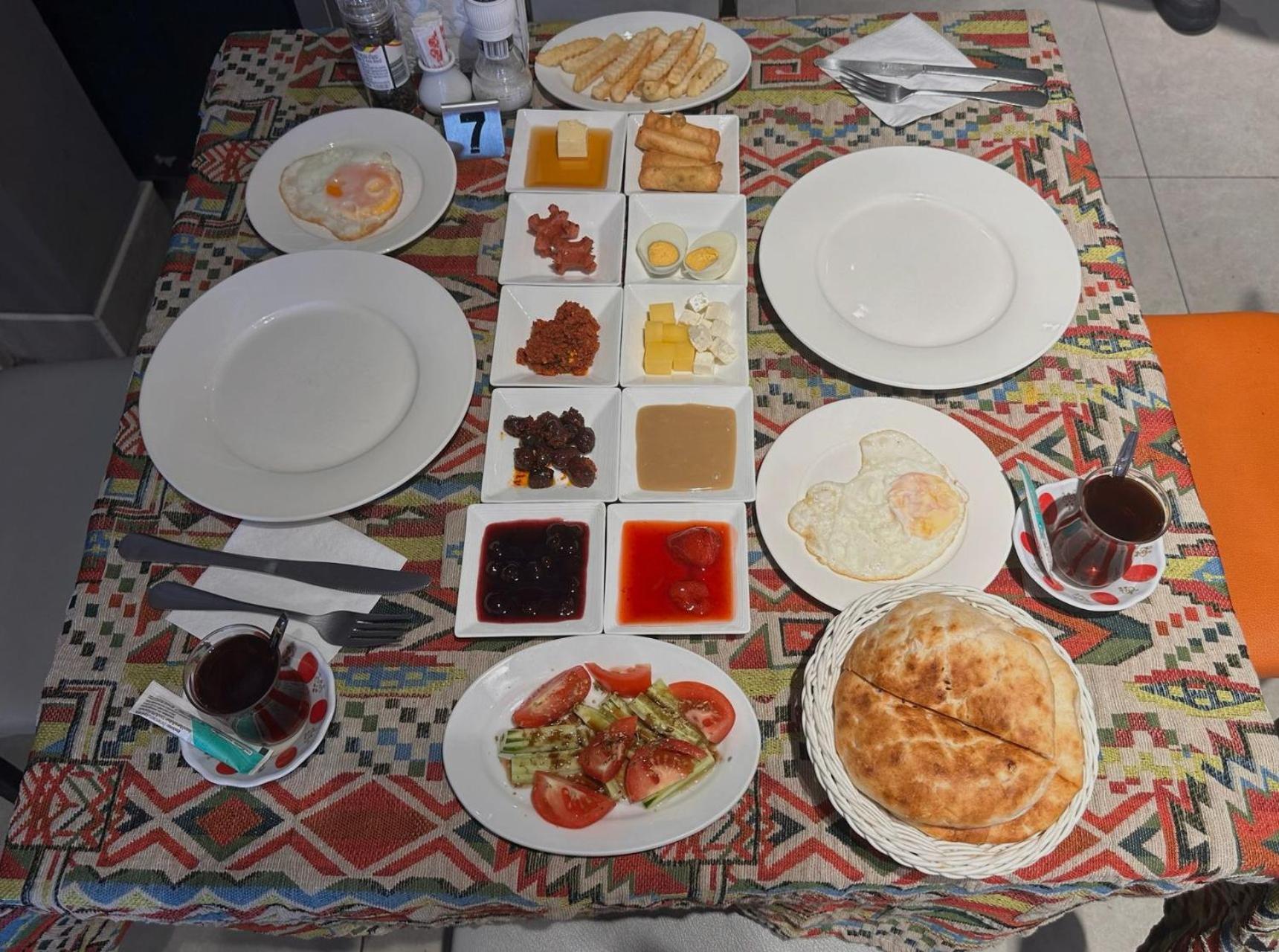 The Taksim Patong Beach Hotel المظهر الخارجي الصورة